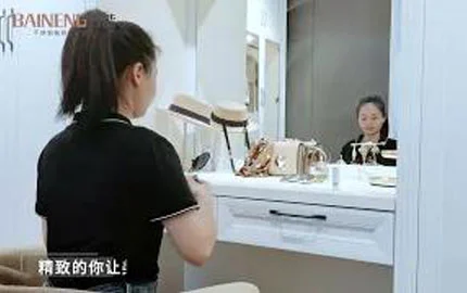 Tủ quần áo bằng thép không gỉ kiểu modren màu trắng